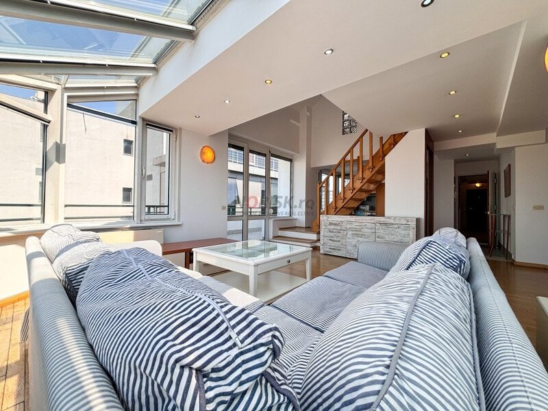 Apartament 3 Camere tip DUPLEX + Terasa Arcul de TRIUMF Bloc 2002